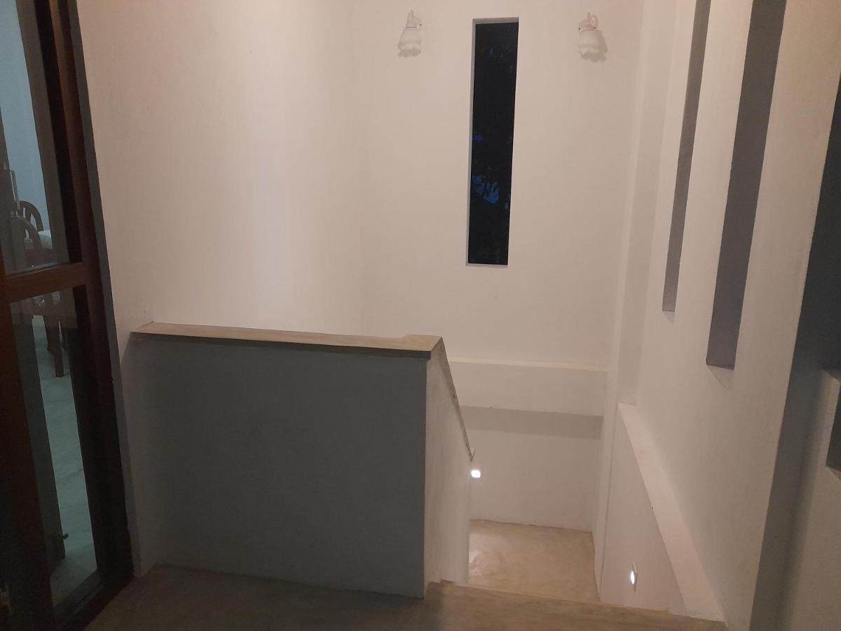 Gloria Inn Negombo Exterior photo