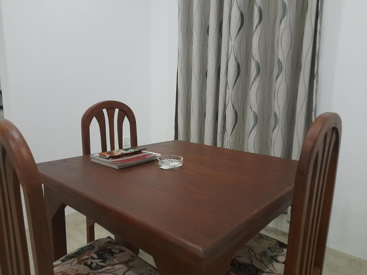 Gloria Inn Negombo Exterior photo