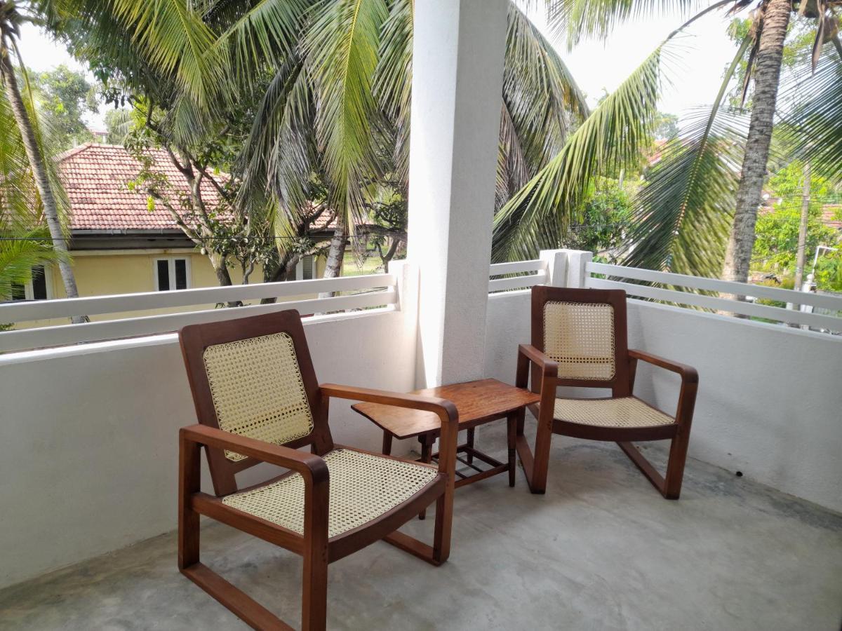 Gloria Inn Negombo Exterior photo
